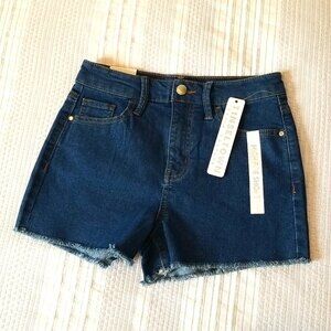 NWT Tinseltown Women Juniors Jean Lainey Wash Shorts Mid Rise, size 3/26